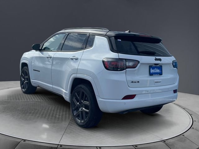 Used 2025 Jeep Compass Limited w/ High Altitude Package image 3