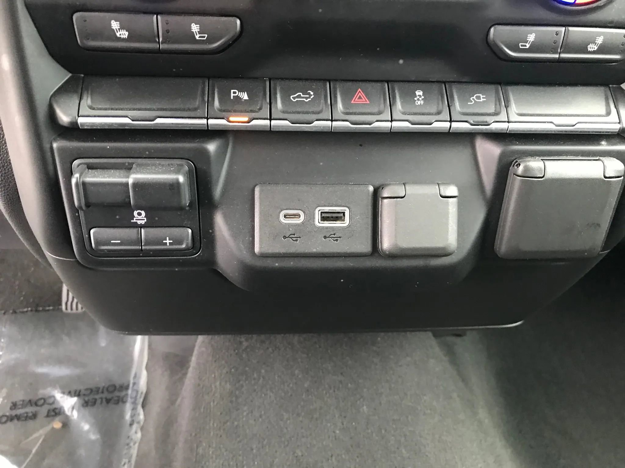 Used 2020 Chevrolet Silverado 2500 LT w/ Fleet Comfort Package image 25