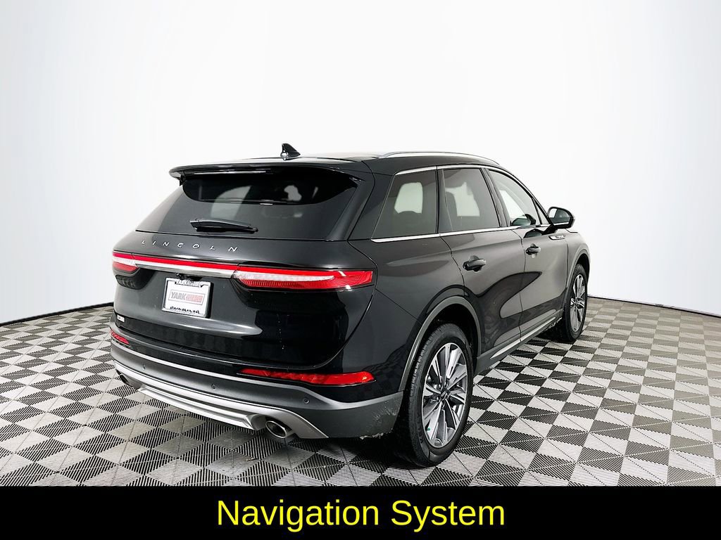 Used 2022 Lincoln Corsair Reserve w/ Elements Package image 10