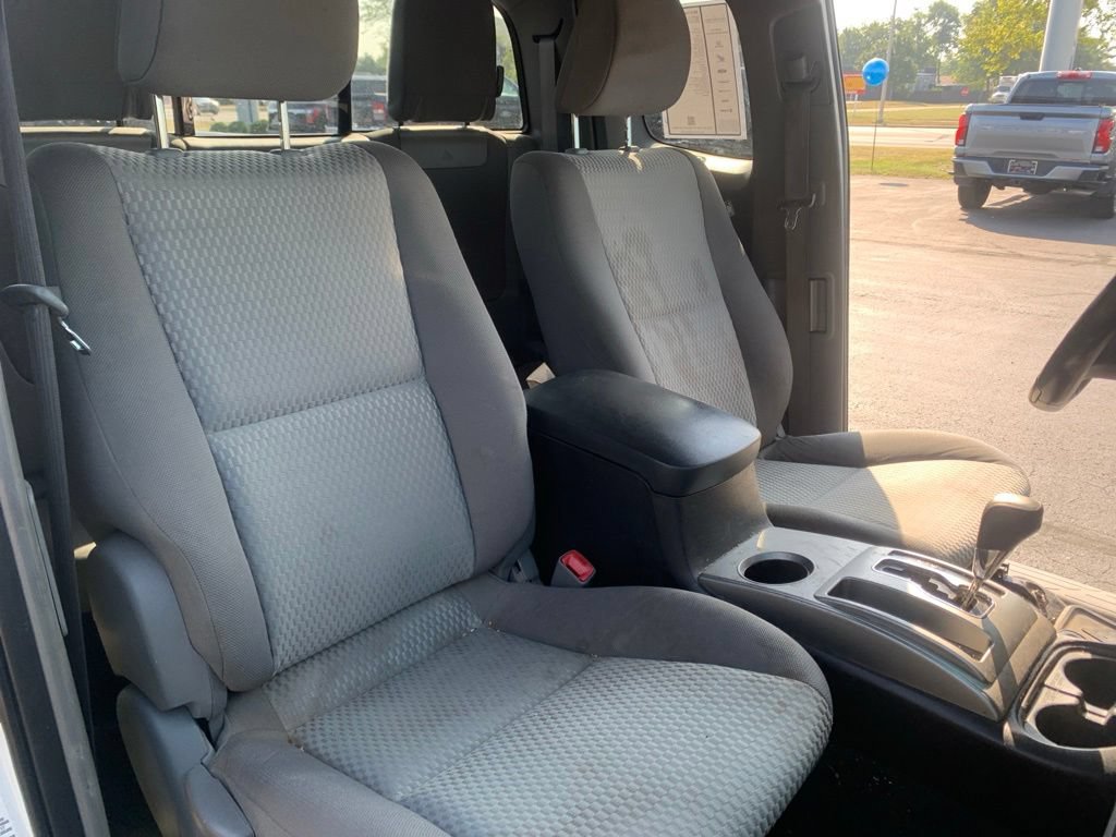Used 2015 Toyota Tacoma 4x4 Access Cab w/ SR5 Package image 27