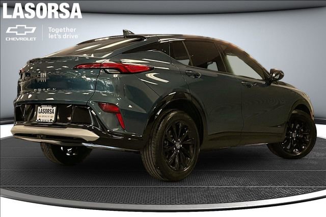 Certified 2024 Buick Envista Sport Touring w/ Convenience I Package FWD image 2