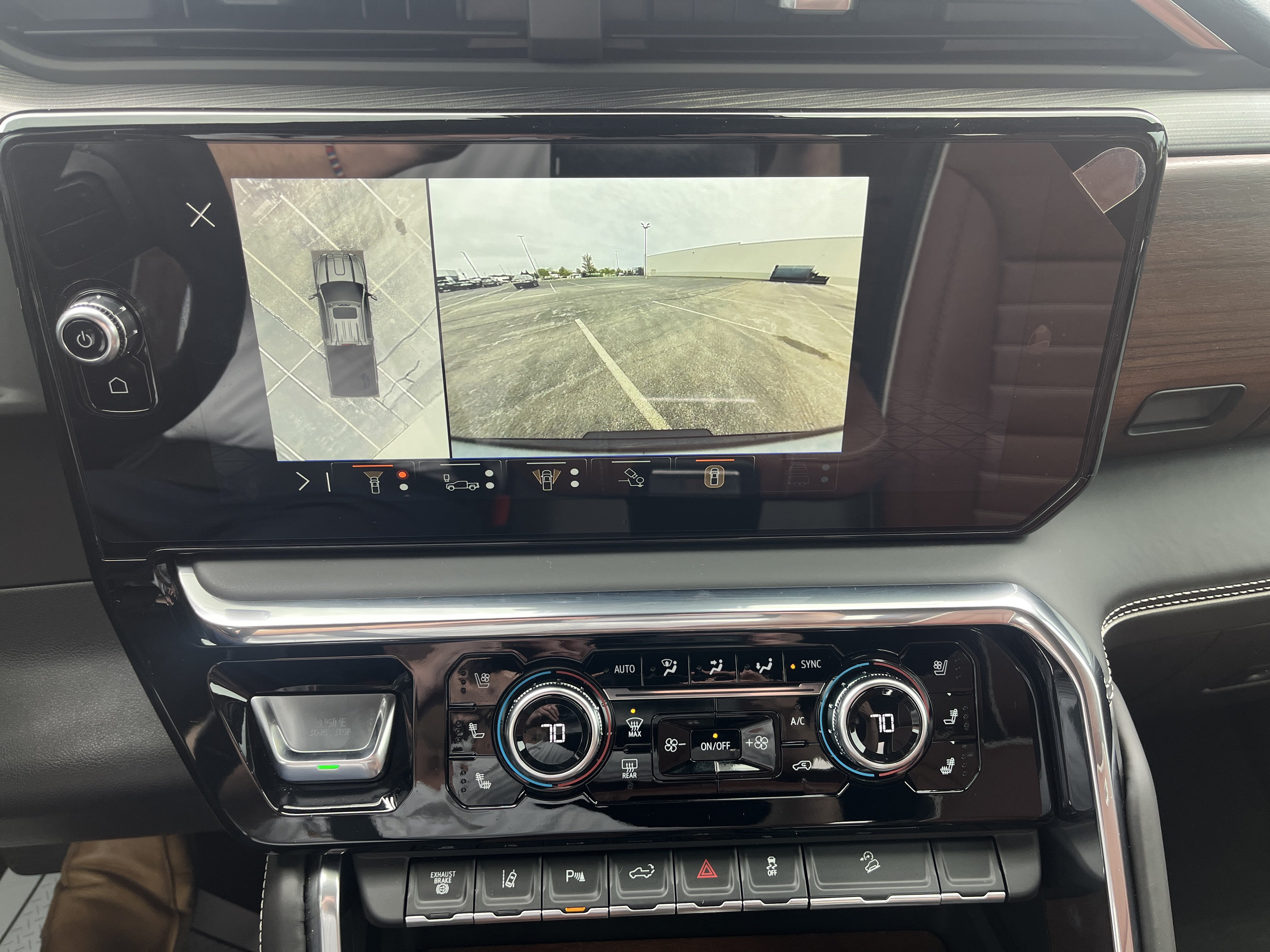 Used 2025 GMC Sierra 2500 Denali Ultimate AWD/4WD image 27