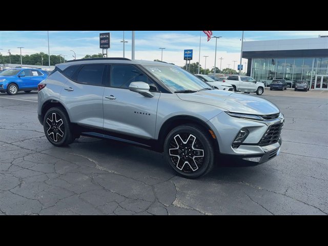 Certified 2024 Chevrolet Blazer RS w/ LPO, Floor Liner Package AWD/4WD image 2