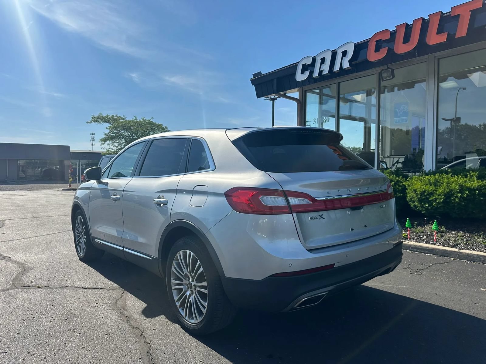 Used 2016 Lincoln MKX Reserve w/ Climate Package AWD/4WD image 5