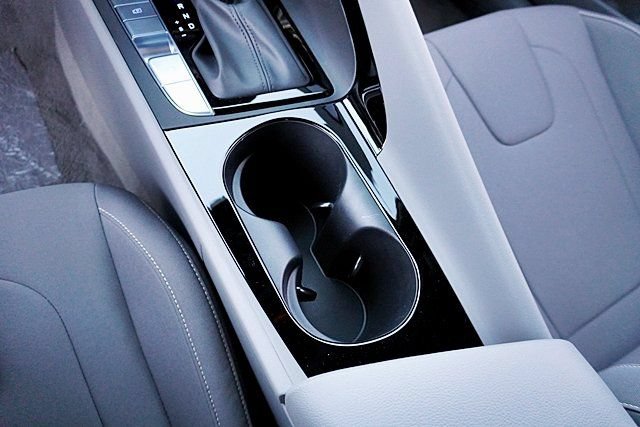 New 2026 Hyundai Elantra Sport FWD image 34