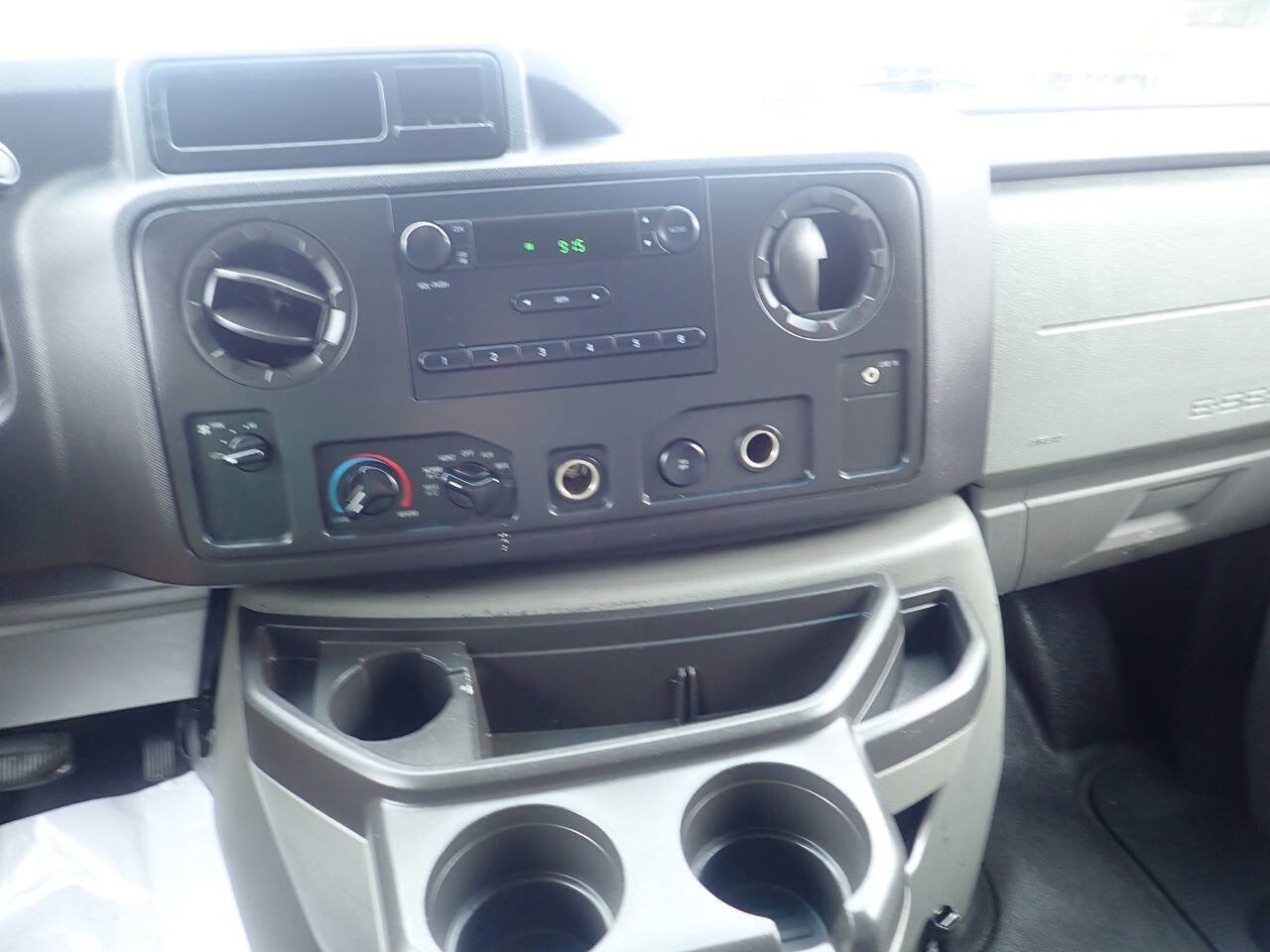 Used 2012 Ford E-250 and Econoline 250 w/ Commercial Cargo Van Pkg RWD image 5