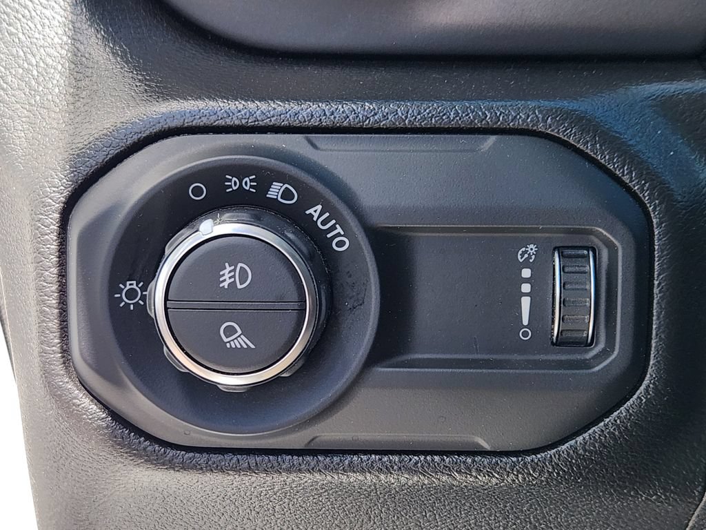 Used 2023 Jeep Gladiator Sport AWD/4WD image 13