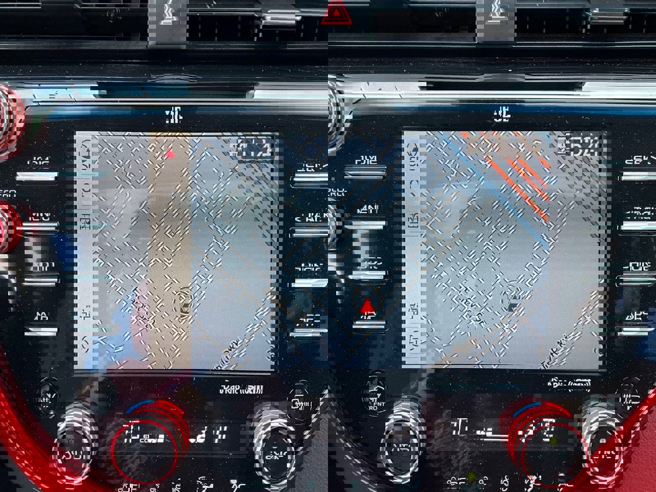 Used 2020 Toyota Camry XSE image 31