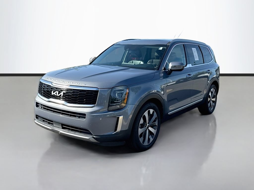 Used 2022 Kia Telluride S AWD/4WD image 3