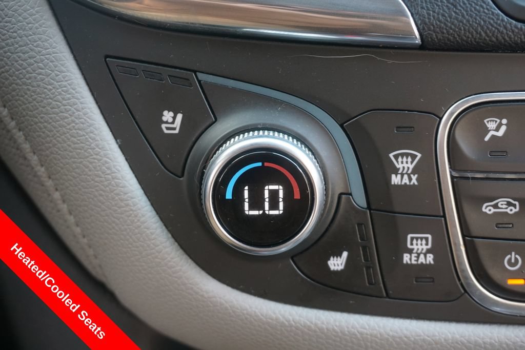 Used 2018 Chevrolet Equinox Premier AWD/4WD image 8