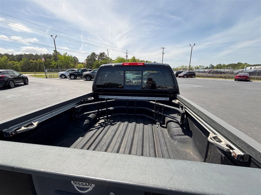 Used 2016 Nissan Frontier SV w/ SV Value Truck Package image 5