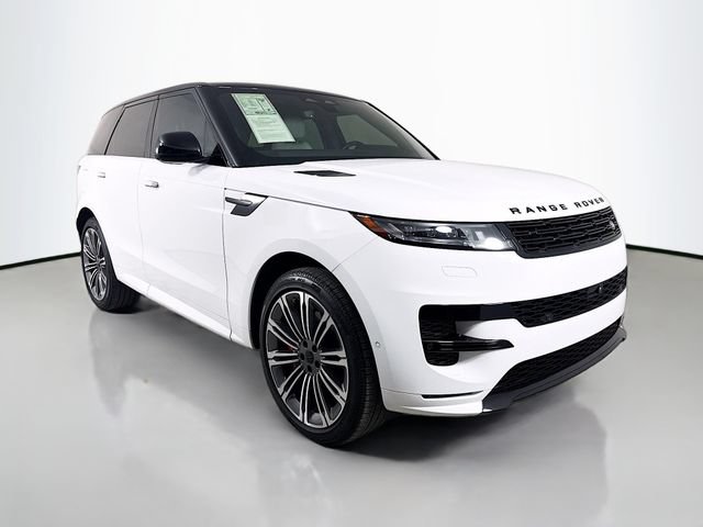Certified 2025 Land Rover Range Rover Sport Dynamic SE AWD/4WD image 3