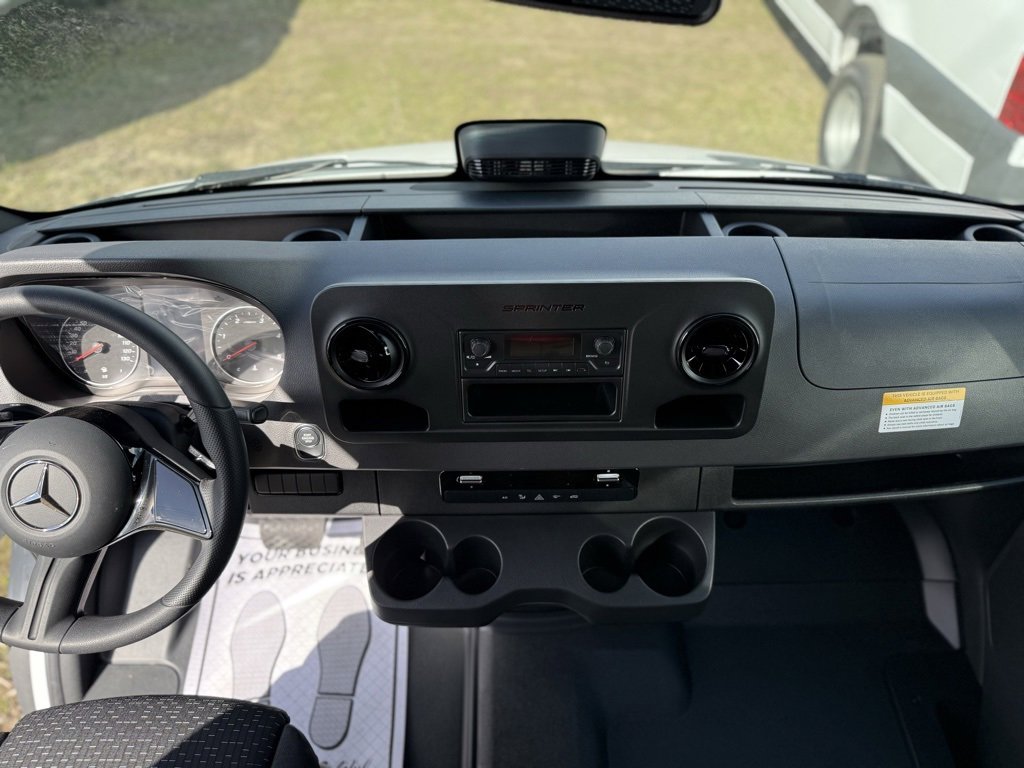 New 2025 Mercedes-Benz Sprinter 3500 image 31
