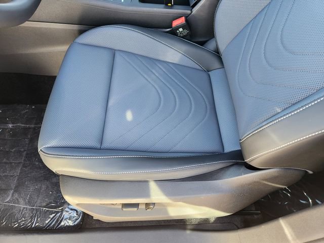 New 2026 Volkswagen Tiguan SE R-Line image 13