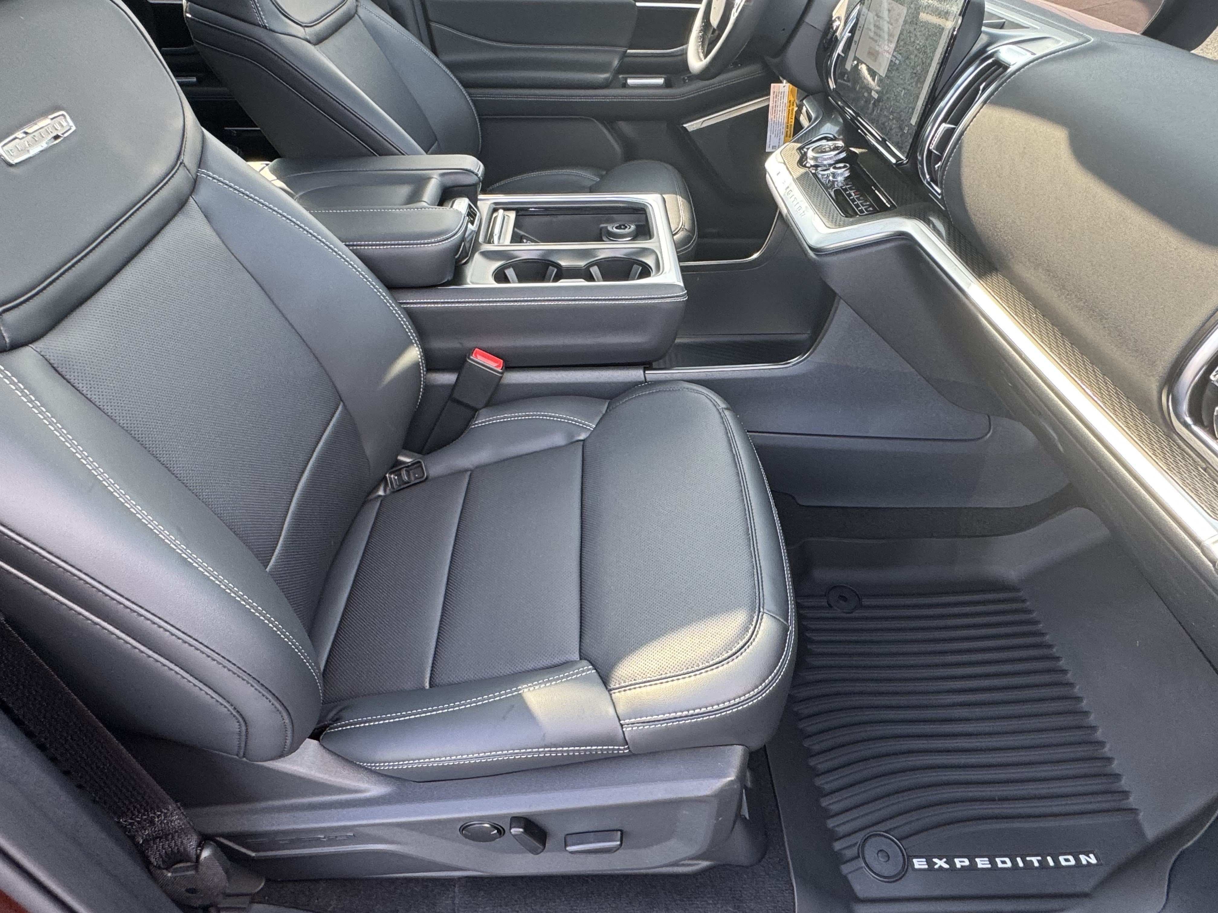 New 2027 Ford Expedition Max Platinum w/ Stealth Appearance Package RWD image 16