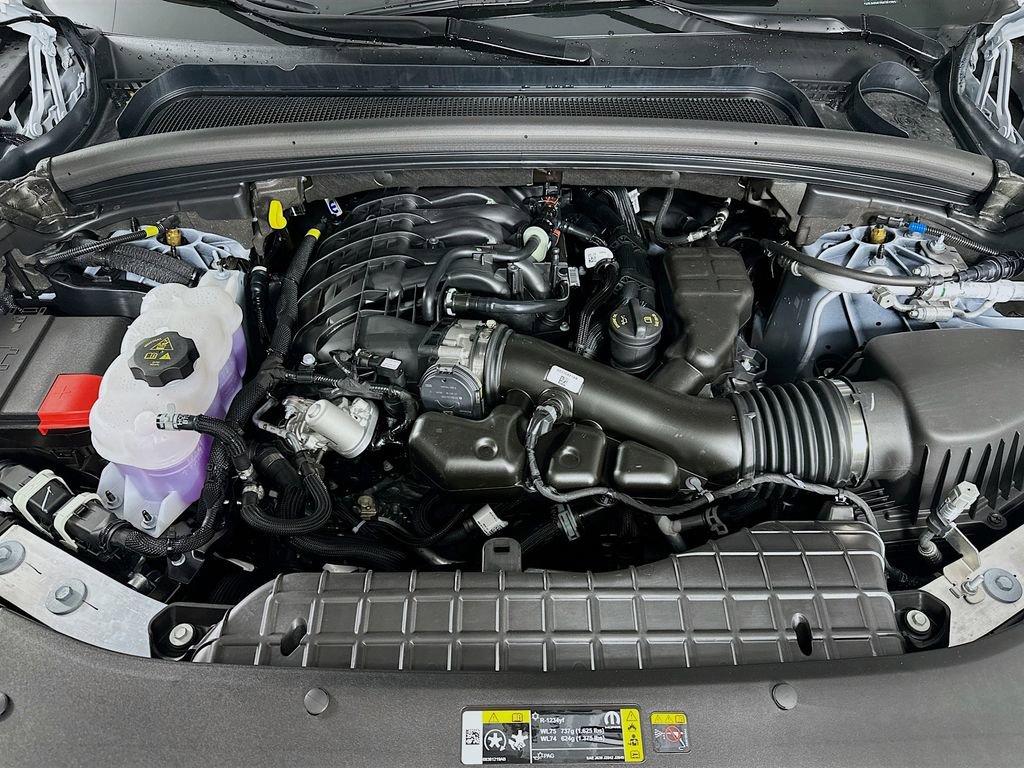 New 2025 Jeep Grand Cherokee Overland w/ Adv Protech Group III image 18