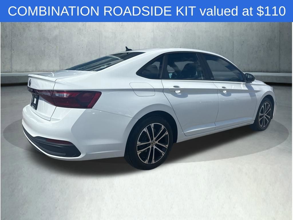Used 2025 Volkswagen Jetta Sport FWD image 7