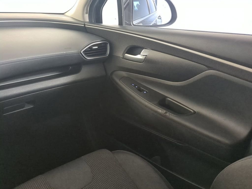Used 2019 Hyundai Santa Fe SE image 19