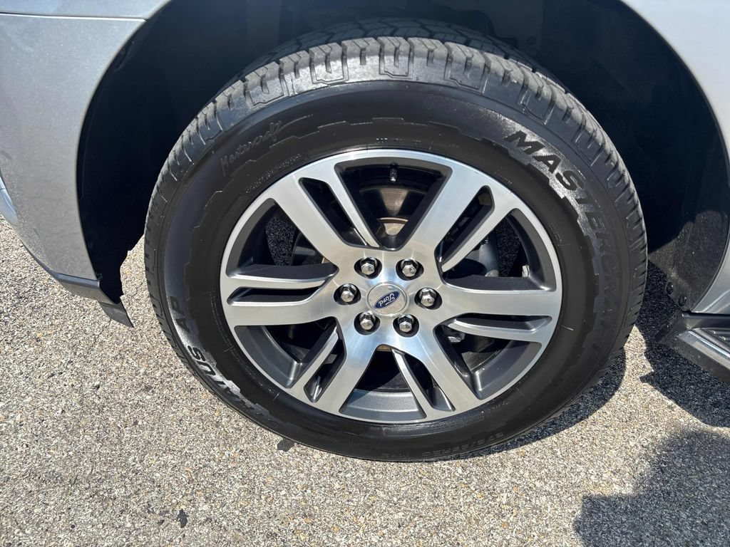Used 2023 Ford Expedition Limited AWD/4WD image 37