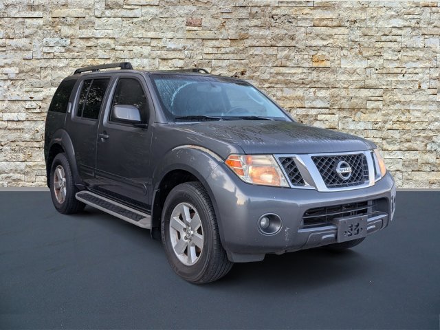 Used 2011 Nissan Pathfinder SV AWD/4WD image 2