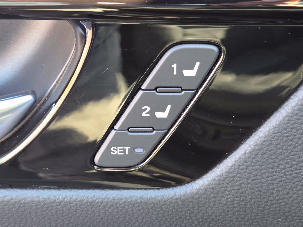 Used 2024 Honda CR-V EX-L image 10
