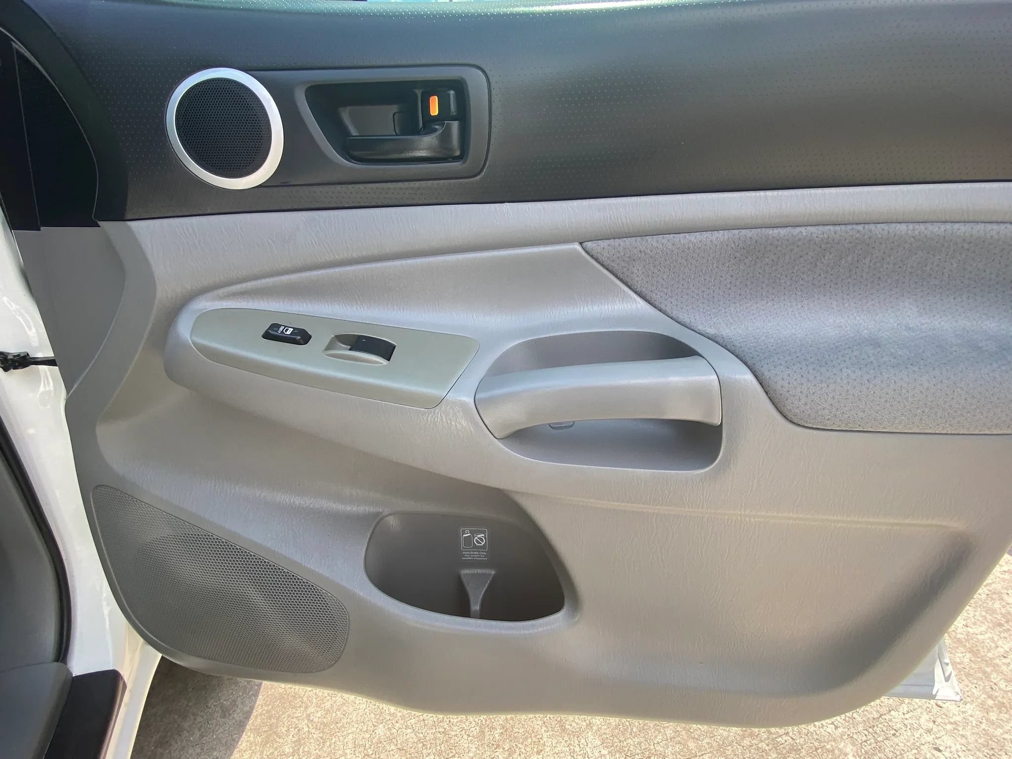 Used 2011 Toyota Tacoma PreRunner w/ SR5 Pkg #2 RWD image 21