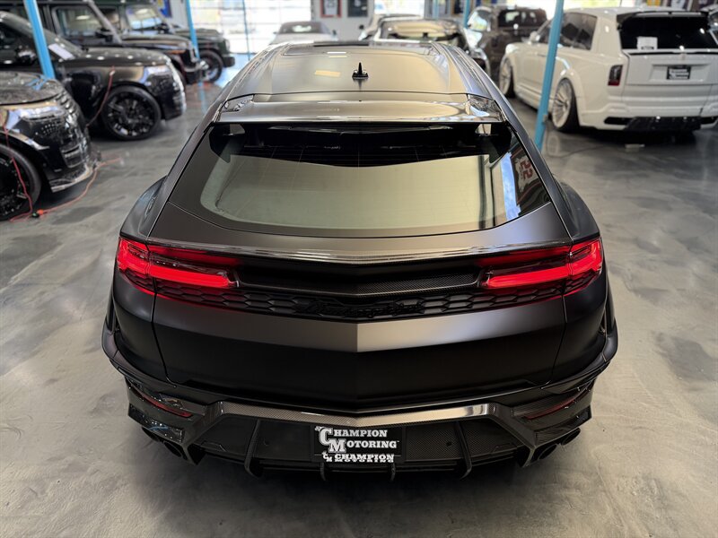 Used 2025 Lamborghini Urus SE AWD/4WD image 10