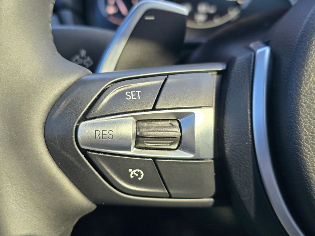 Used 2015 BMW 550i Sedan image 30