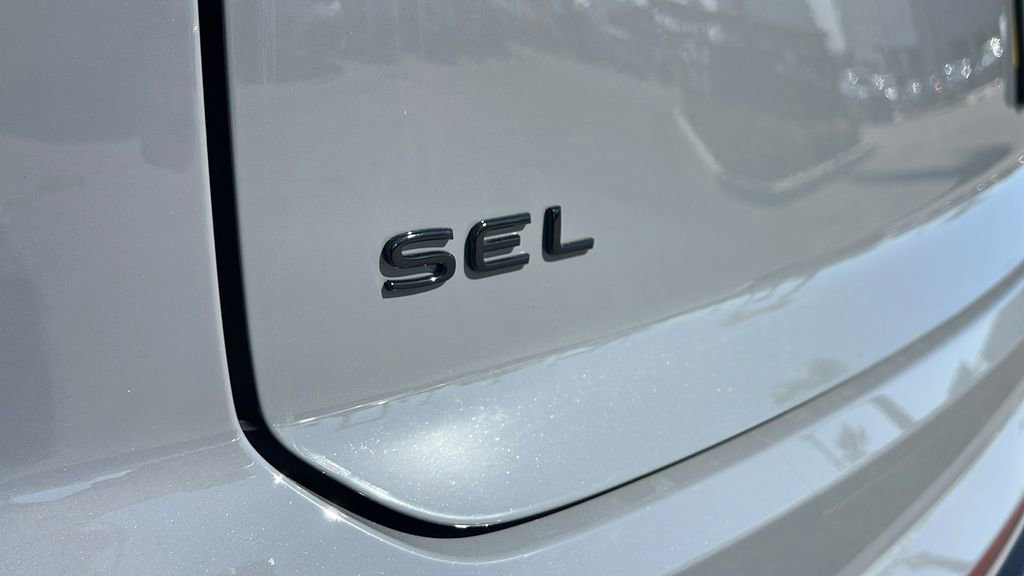 New 2026 Volkswagen Atlas Cross Sport SEL R-Line AWD/4WD image 28