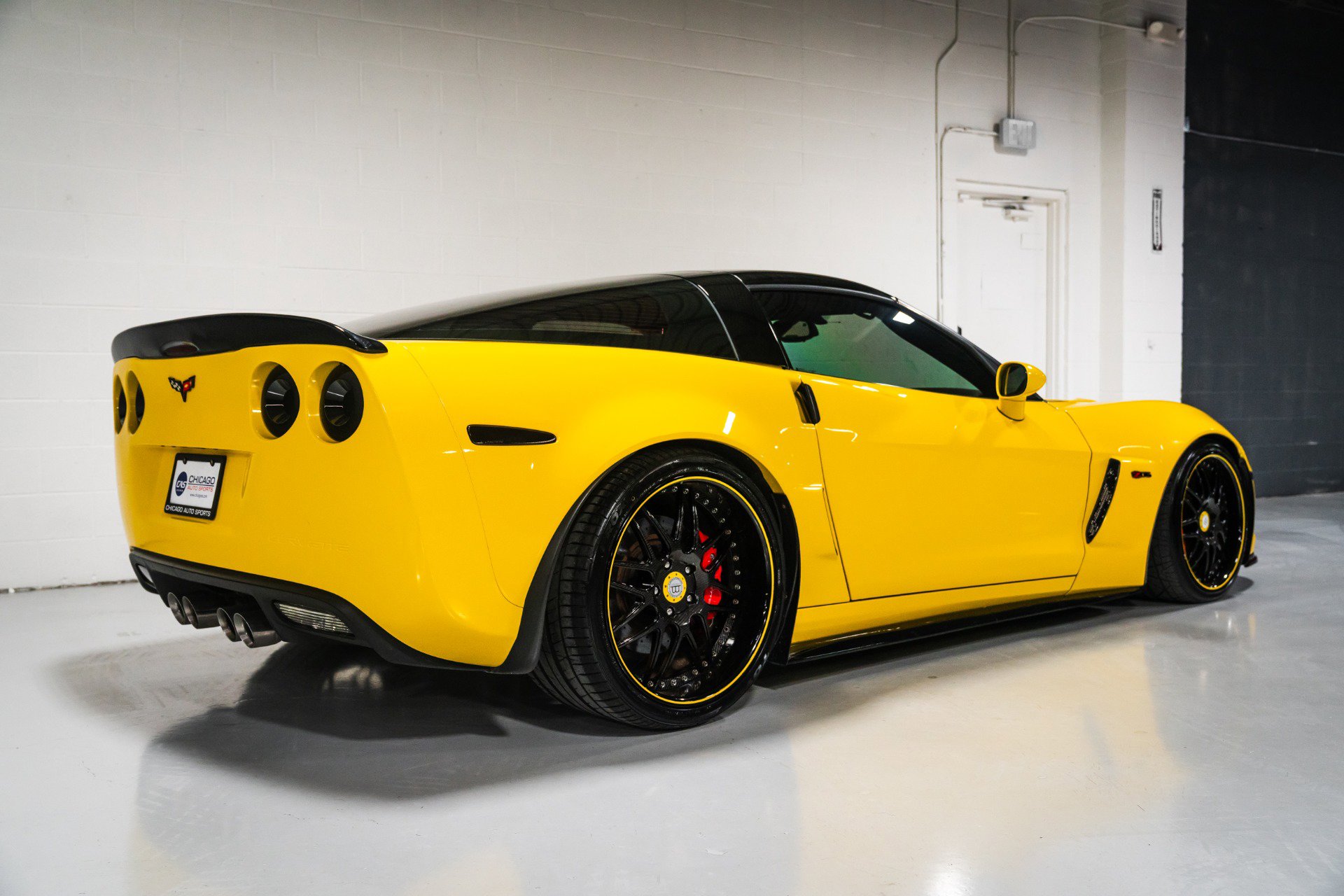 Used 2006 Chevrolet Corvette Z06 w/ Preferred Equipment Group image 3