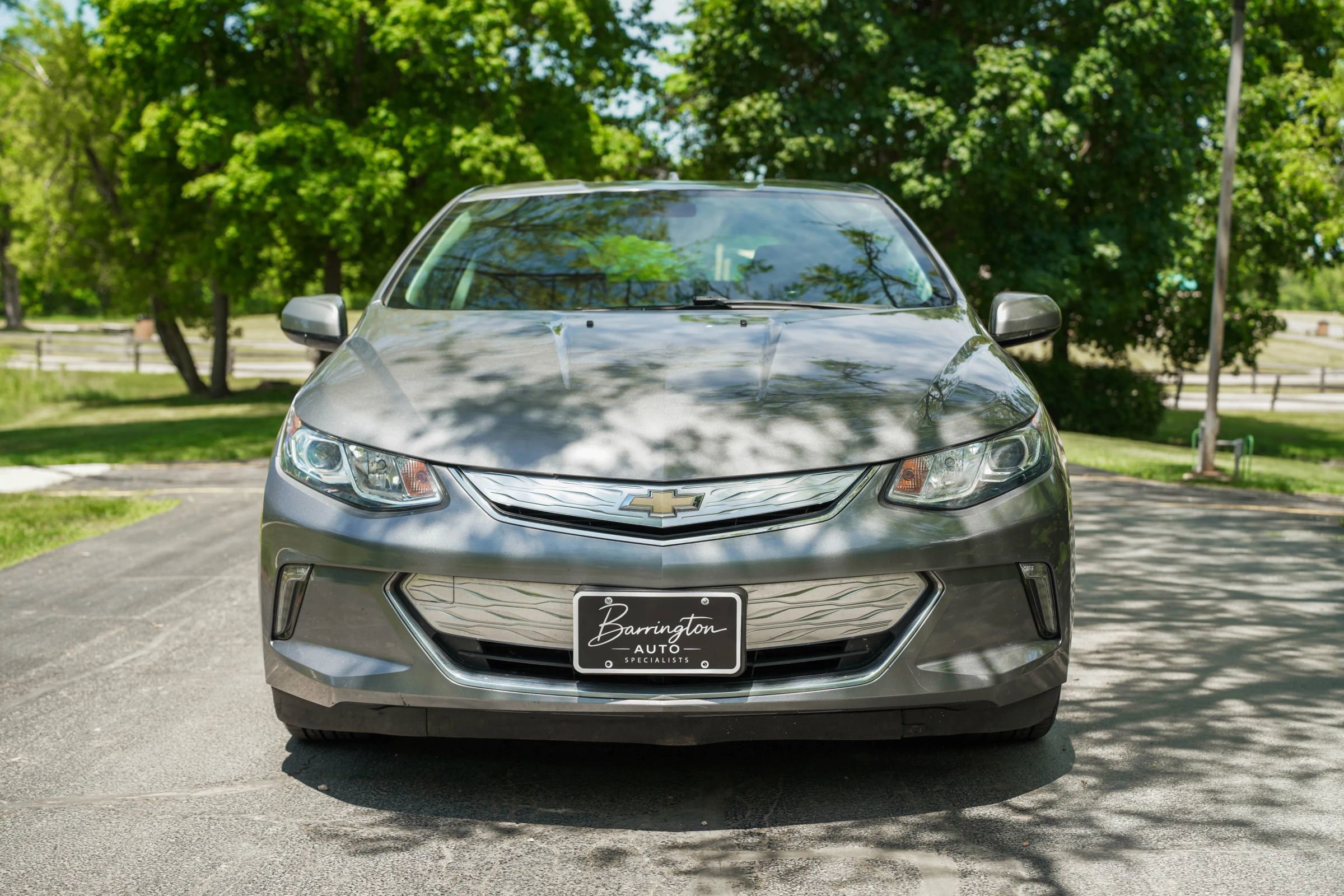 Used 2018 Chevrolet Volt LT w/ LT Driver Confidence Package FWD image 2
