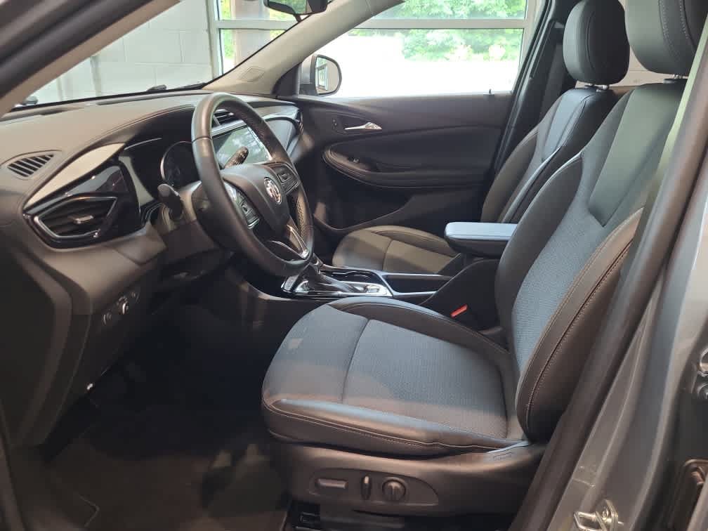 Used 2023 Buick Encore GX Preferred w/ Cold Weather Comfort Package AWD/4WD image 11
