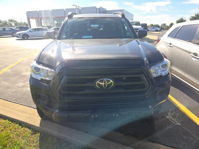 Used 2023 Toyota Tacoma SR AWD/4WD image 2