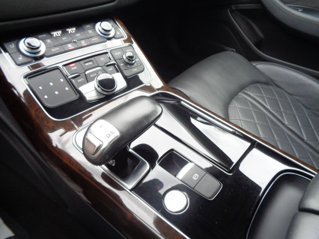 Used 2016 Audi A8 L 4.0T AWD/4WD image 35