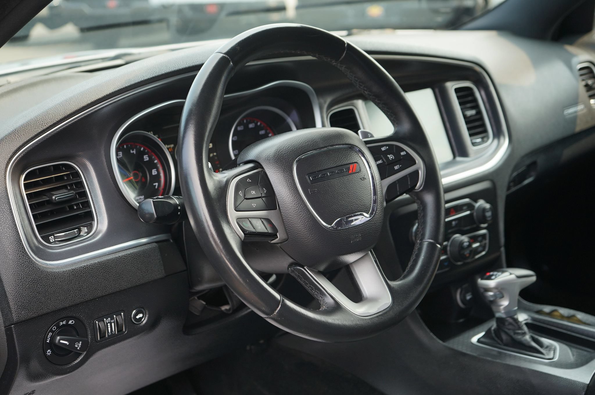 Used 2016 Dodge Charger SXT w/ Rallye Group RWD image 21