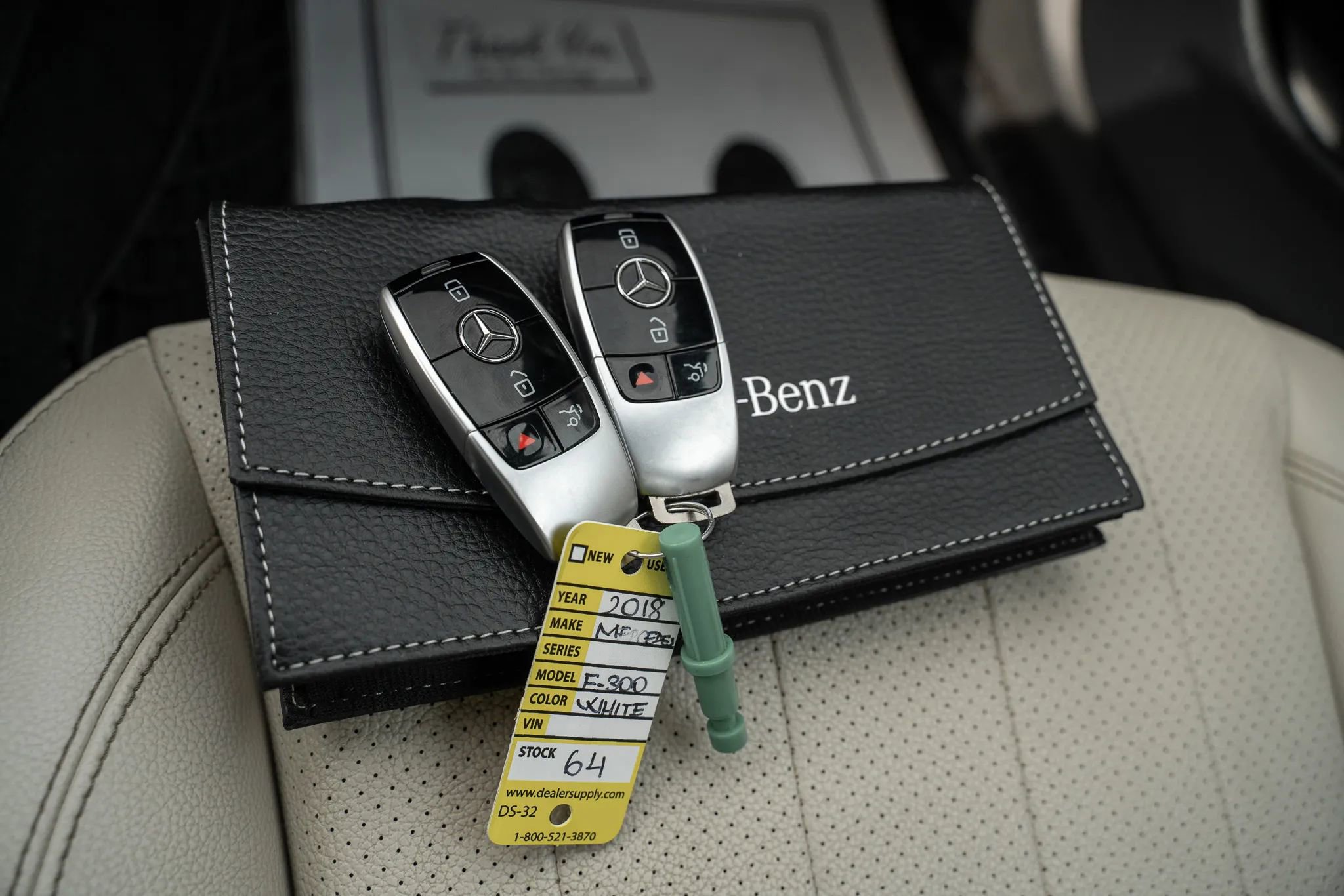 Used 2018 Mercedes-Benz E 300 4MATIC image 30