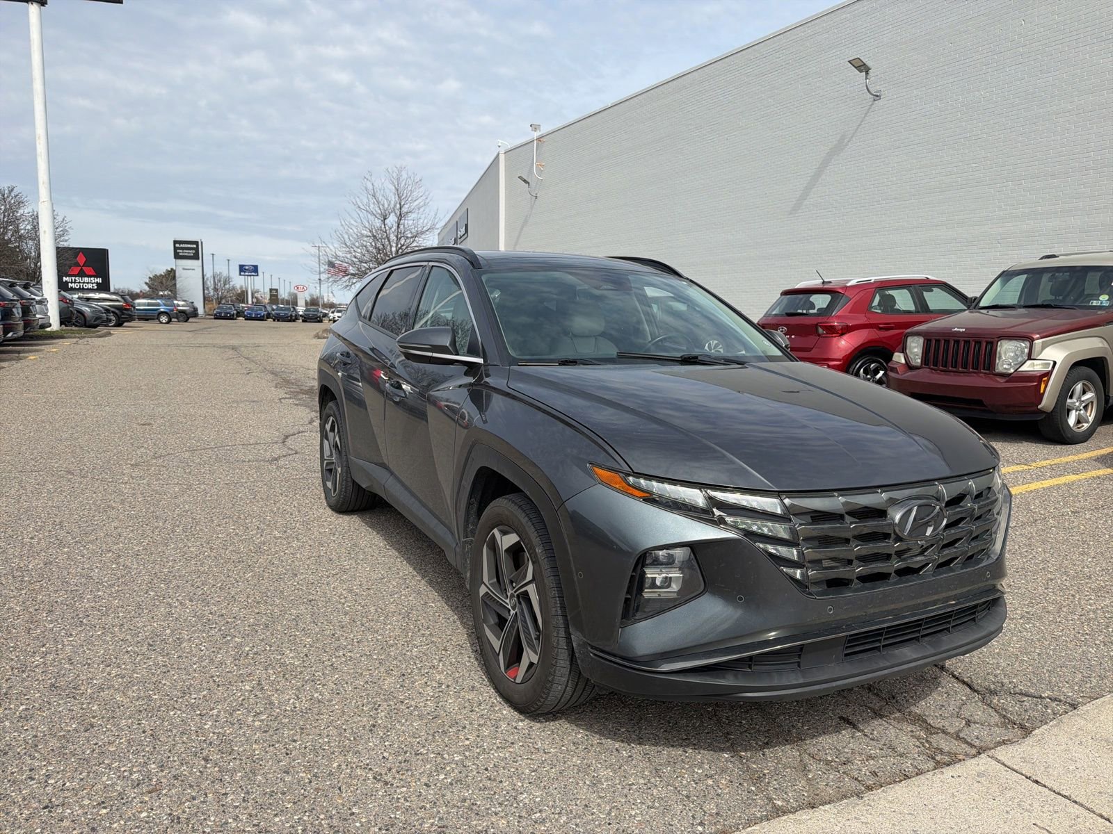 Used 2023 Hyundai Tucson Limited image 3