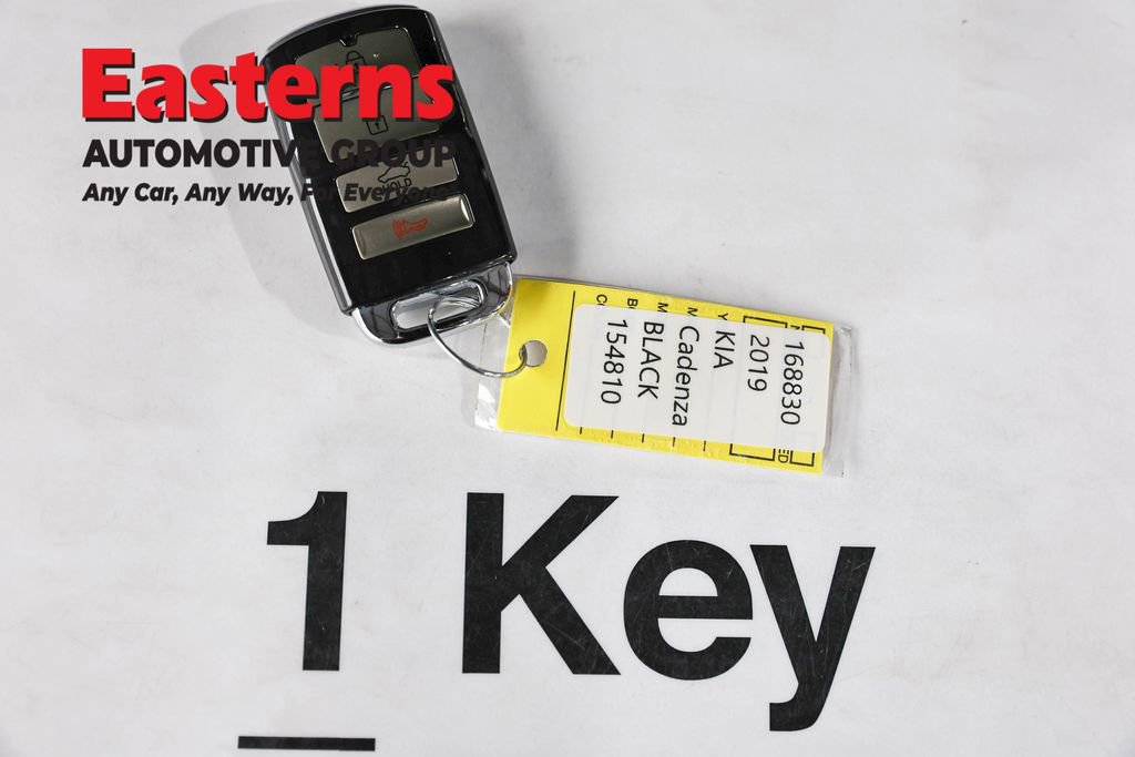 Used 2019 Kia Cadenza Premium image 27