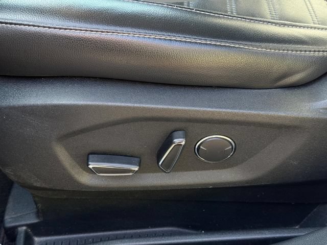 Used 2018 Ford Edge SEL w/ Equipment Group 201A FWD image 13