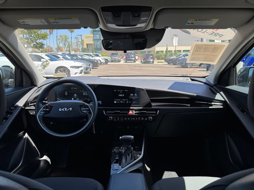 Used 2026 Kia Niro LX FWD image 13