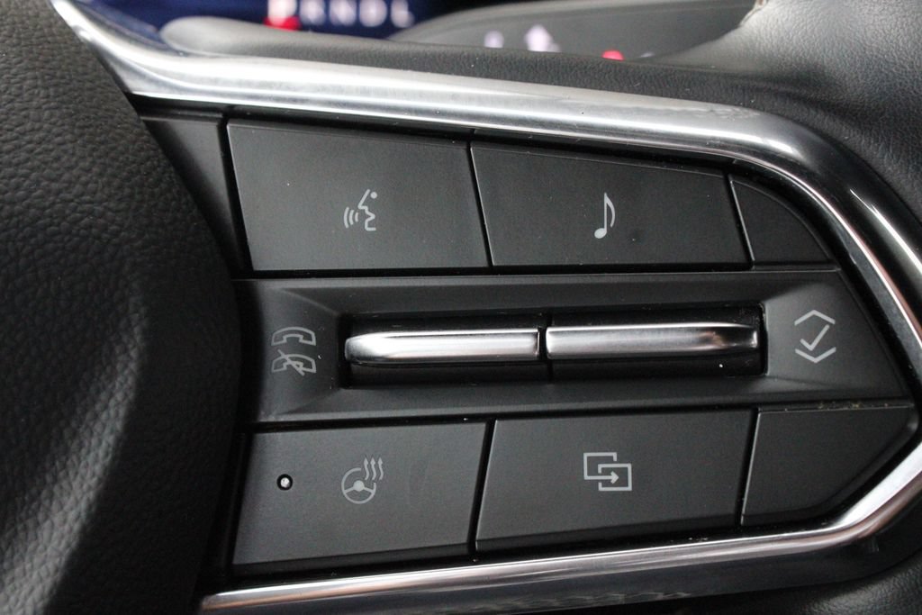 Used 2025 Chevrolet Traverse LT AWD/4WD image 31