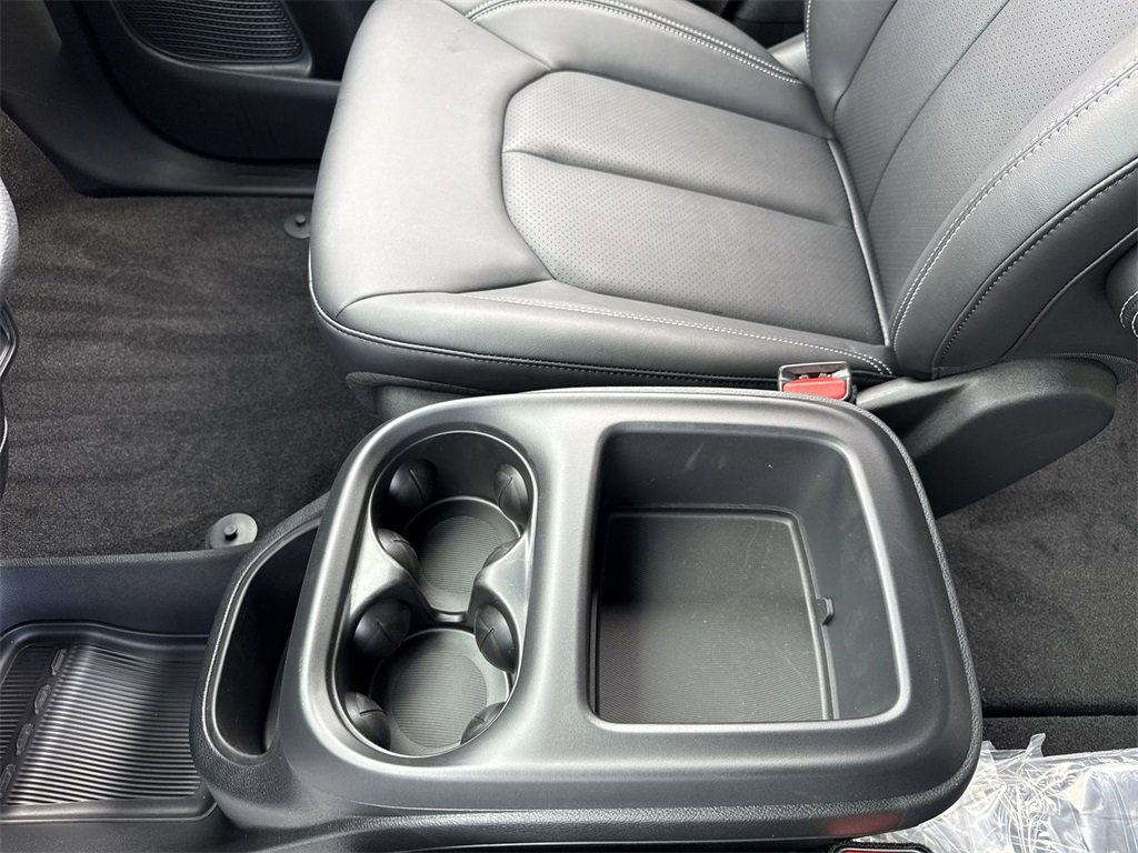 New 2026 Chrysler Pacifica Select image 20