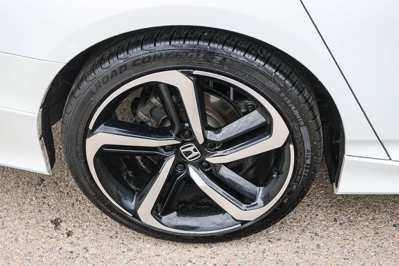 Used 2018 Honda Accord Sport image 13