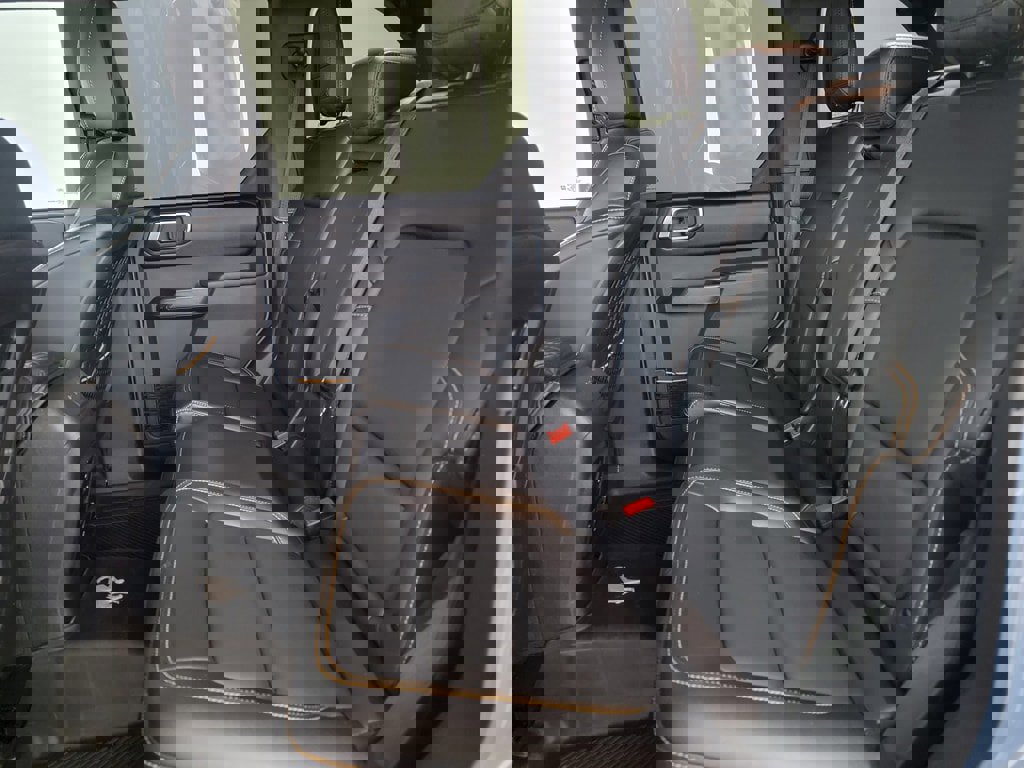 Used 2024 Ford Bronco Badlands image 13