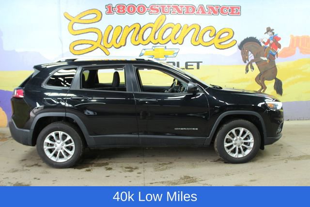 Used 2019 Jeep Cherokee Sport w/ Cold Weather Group AWD/4WD image 1