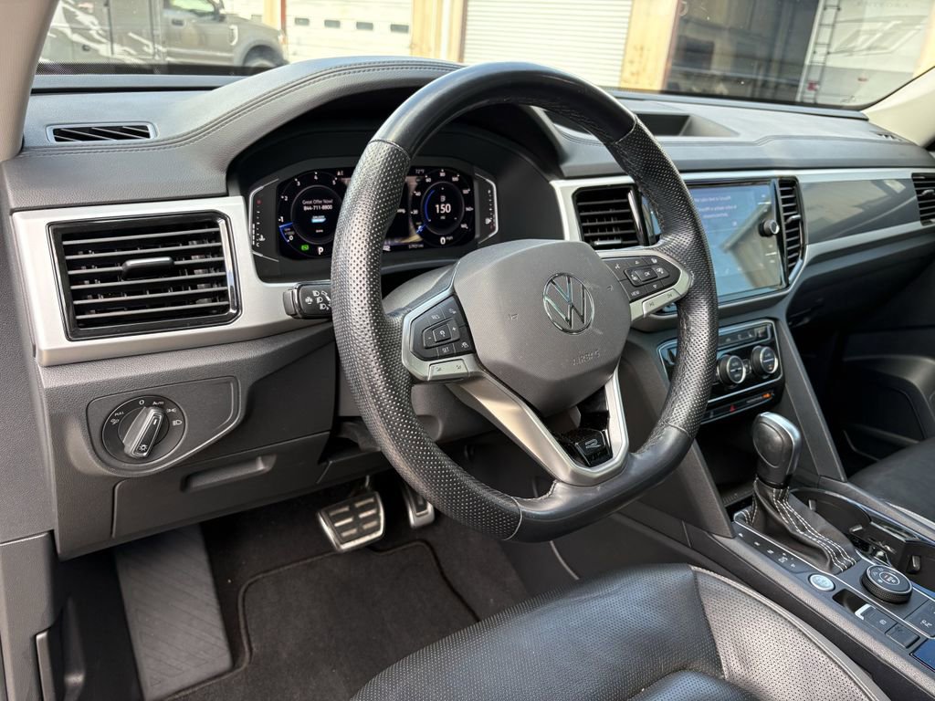 Used 2022 Volkswagen Atlas SEL Premium image 14
