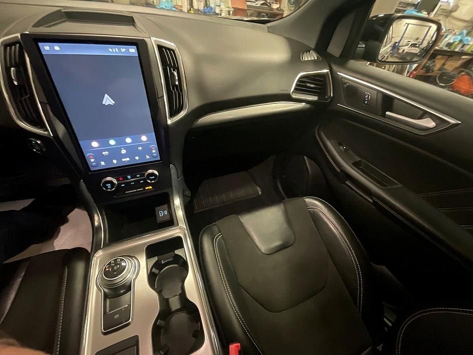 Used 2024 Ford Edge ST w/ Equipment Group 401A AWD/4WD image 5