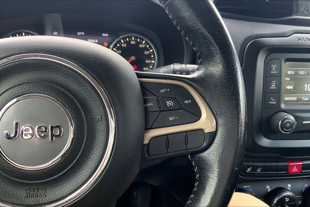 Used 2016 Jeep Renegade Limited image 24