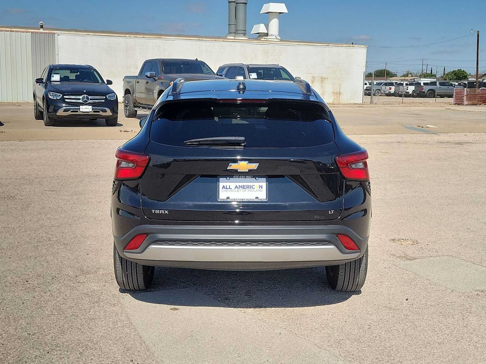 Used 2025 Chevrolet Trax LT w/ LT Convenience Package FWD image 7