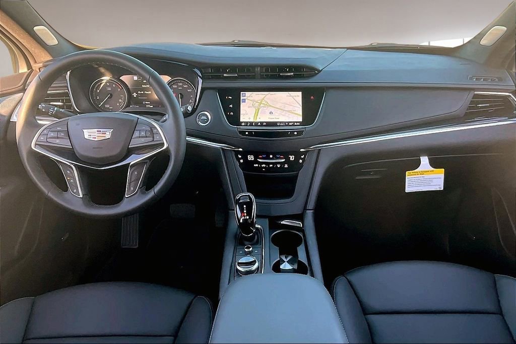 New 2026 Cadillac XT5 Premium Luxury w/ Driver Assist Package FWD image 5
